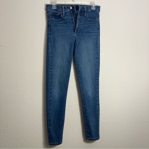 GAP Pants - Gap Denim Skinny Jeans - 6 / 28 Regular - Favorite Jeggings - Blue